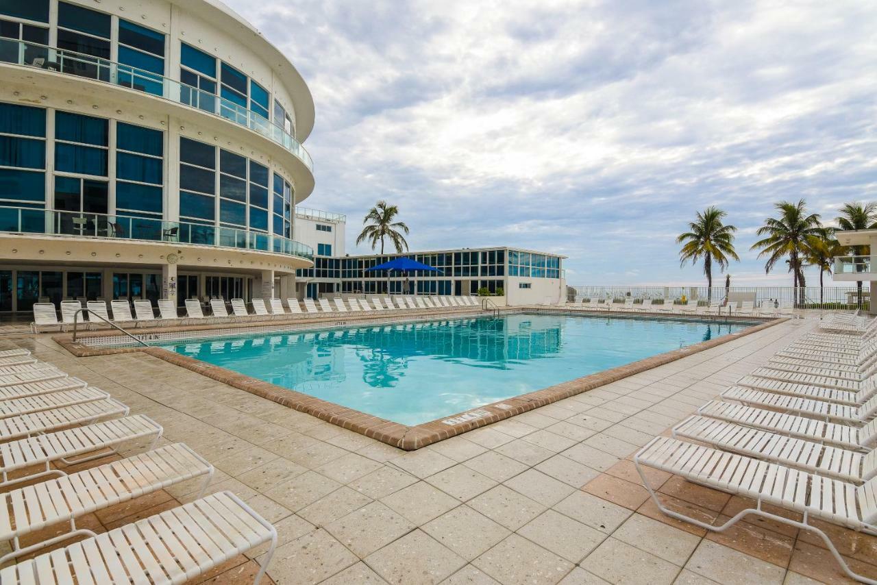 Castle Beach Suites By Vacation Media Miami Beach Exteriér fotografie